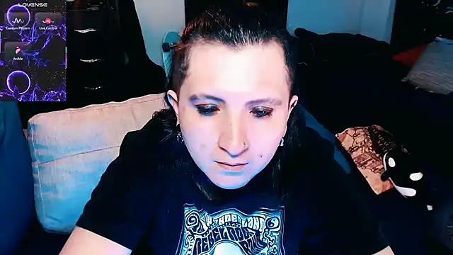 Snapshot of Marieblueeyes chatting on 09-26-25, 04:27 Marieblueeyes online show from 09-26-25, 04:27