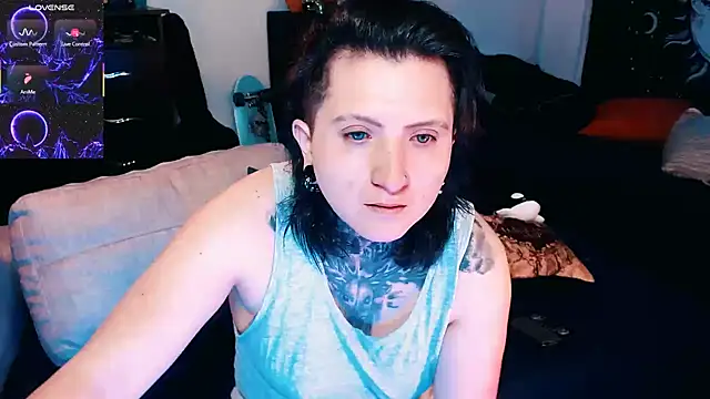 Snapshot of Marieblueeyes chatting on 09-27-25, 10:15 Marieblueeyes online show from 09-27-25, 10:15