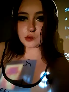 Yammy Yumi online show from 11-29-25, 01:30