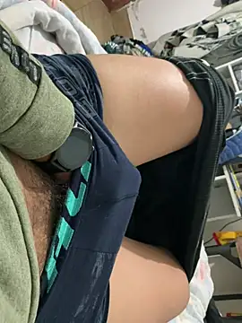 elvis0966 online show from 01-01-25, 04:50