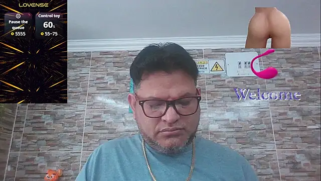 Snapshot of SexDiffrent chatting on 10-26-25, 04:57 SexDiffrent online show from 10-26-25, 04:57