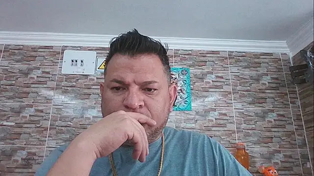 Snapshot of SexDiffrent chatting on 11-07-25, 04:40 SexDiffrent online show from 11-07-25, 04:40