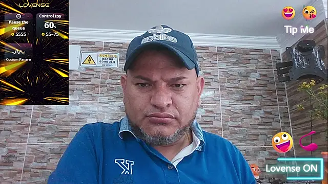 Snapshot of SexDiffrent chatting on 11-13-25, 04:28 SexDiffrent online show from 11-13-25, 04:28