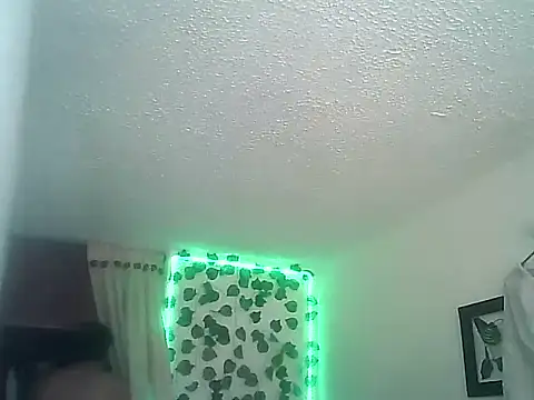 Snapshot of SexDiffrent chatting on 02-28-26, 06:53 SexDiffrent online show from 02-28-26, 06:53