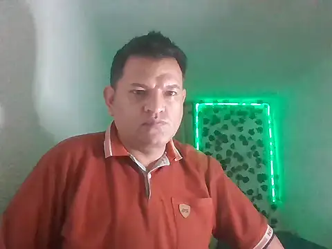 Snapshot of SexDiffrent chatting on 05-15-26, 11:56 SexDiffrent online show from 05-15-26, 11:56