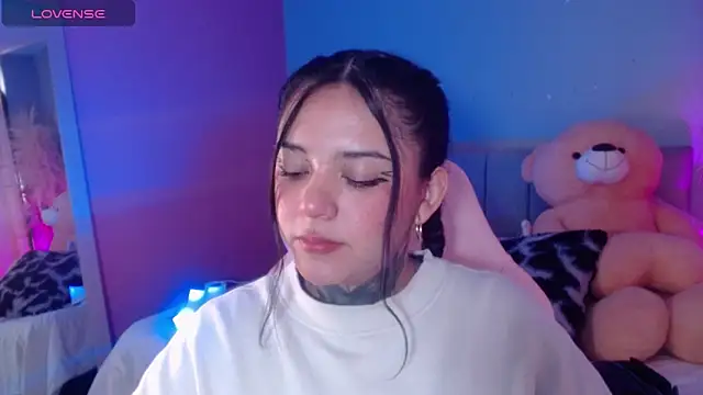 kim blake online show from 12-17-24, 02:11