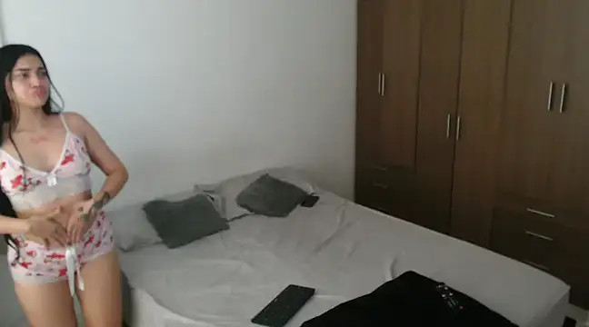 Snapshot of zendayasexxx chatting on 12-18-24, 09:51 zendayasexxx online show from 12-18-24, 09:51