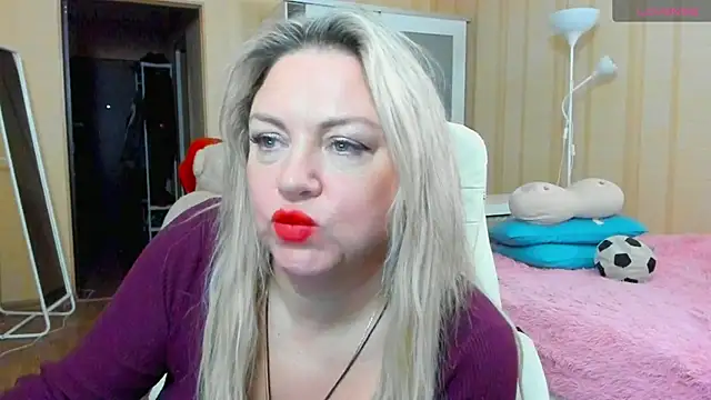 Snapshot of PamHardFuck chatting on 03-09-25, 09:03 PamHardFuck online show from 03-09-25, 09:03