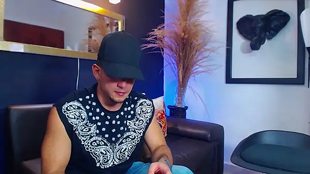 Markboyl online show from 10-14-25, 03:24