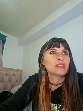 Alexandrasaenz online show from 03-27-26, 11:04