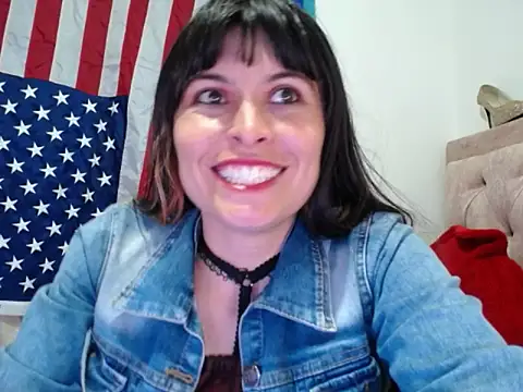 Snapshot of Alexandrasaenz chatting on 06-15-26, 09:50 Alexandrasaenz online show from 06-15-26, 09:50