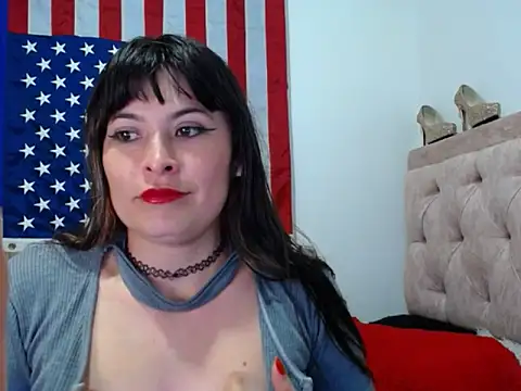 Snapshot of Alexandrasaenz chatting on 06-17-26, 09:05 Alexandrasaenz online show from 06-17-26, 09:05