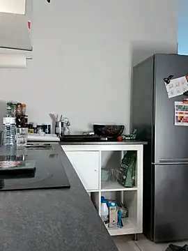 clara-francaise online show from 09-18-25, 06:43