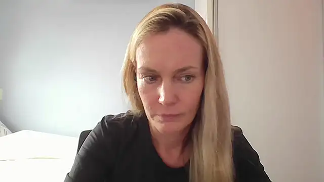 Annylove1 online show from 02-11-26, 04:56