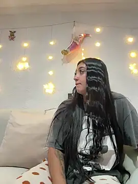 Hannahoff online show from 12-17-25, 10:27