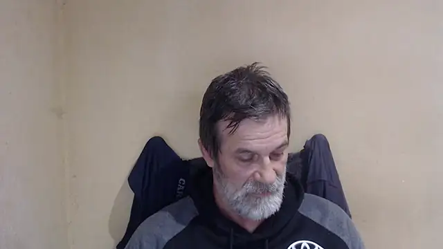 Snapshot of AlexNudo chatting on 10-10-25, 08:46 AlexNudo online show from 10-10-25, 08:46