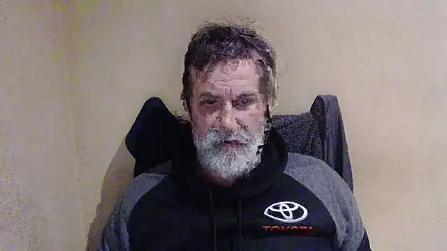 Snapshot of AlexNudo chatting on 10-19-25, 10:43 AlexNudo online show from 10-19-25, 10:43