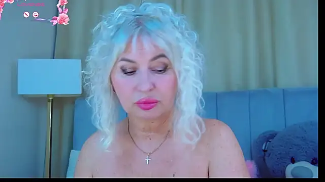 Snapshot of Barbie_Blond_ chatting on 05-13-26, 06:11 Barbie Blond online show from 05-13-26, 06:11