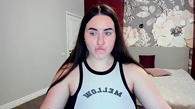 Roxie Bradley online show from 02-24-26, 06:55