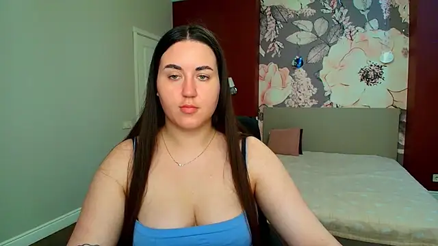 Snapshot of Roxie_Bradley chatting on 05-27-26, 05:48 Roxie Bradley online show from 05-27-26, 05:48