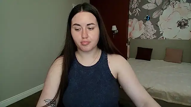 Snapshot of Roxie_Bradley chatting on 06-02-26, 05:31 Roxie Bradley online show from 06-02-26, 05:31