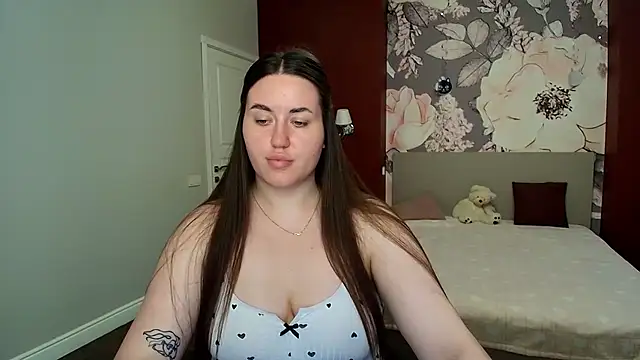 Snapshot of Roxie_Bradley chatting on 07-30-26, 05:50 Roxie Bradley online show from 07-30-26, 05:50