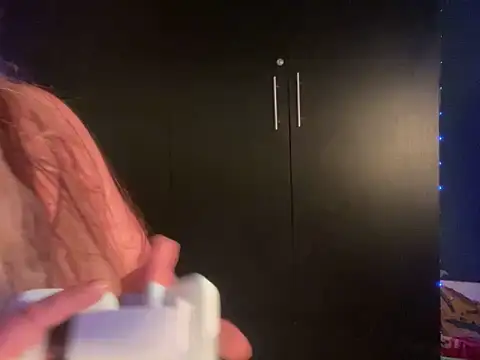 Snapshot of Im_sophiie chatting on 01-05-25, 09:15 Im sophiie online show from 01-05-25, 09:15