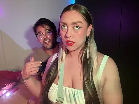 Snapshot of Im_sophiie chatting on 01-27-25, 05:58 Im sophiie online show from 01-27-25, 05:58