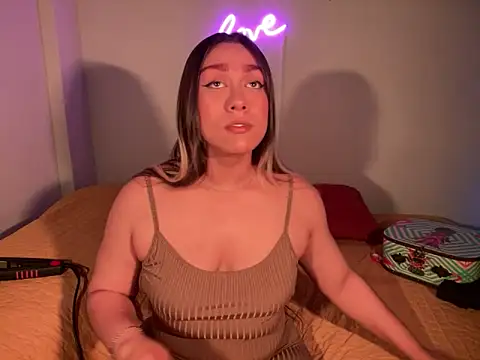 Snapshot of Im_sophiie chatting on 01-31-25, 05:51 Im sophiie online show from 01-31-25, 05:51