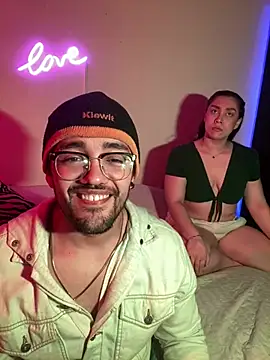 Snapshot of Im_sophiie chatting on 02-10-25, 08:53 Im sophiie online show from 02-10-25, 08:53