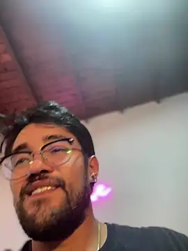 Snapshot of Im_sophiie chatting on 02-25-25, 06:03 Im sophiie online show from 02-25-25, 06:03