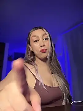 Snapshot of Im_sophiie chatting on 10-26-25, 06:41 Im sophiie online show from 10-26-25, 06:41