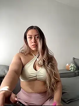 Snapshot of Im_sophiie chatting on 06-19-26, 09:29 Im sophiie online show from 06-19-26, 09:29