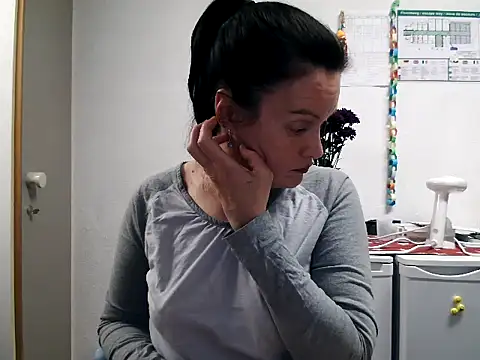 LoveNBloom online show from 03-07-25, 07:49