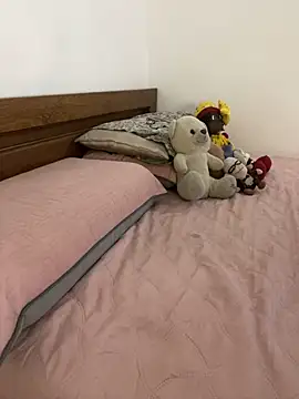  yisela  online show from 03-18-25, 05:42