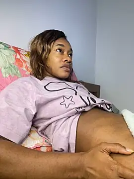  yisela  online show from 10-12-25, 01:37