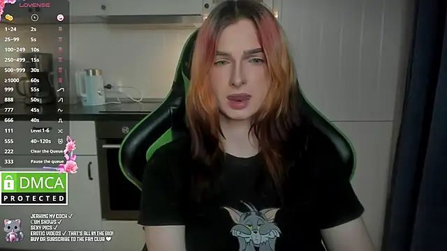 Lee Loo online show from 01-12-25, 03:46