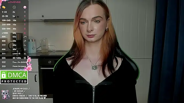 Snapshot of Lee_Loo chatting on 01-29-25, 04:52 Lee Loo online show from 01-29-25, 04:52