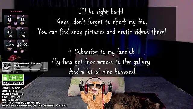 Snapshot of Lee_Loo chatting on 12-20-25, 02:13 Lee Loo online show from 12-20-25, 02:13