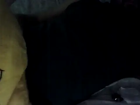 Snapshot of Ca414 chatting on 04-19-26, 03:33 Ca414 online show from 04-19-26, 03:33