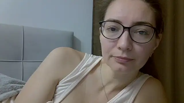 Ashleyspice online show from 12-17-25, 05:57