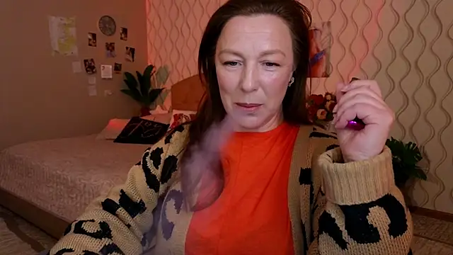 Snapshot of vanessawis_ chatting on 03-21-25, 01:13 vanessawis online show from 03-21-25, 01:13