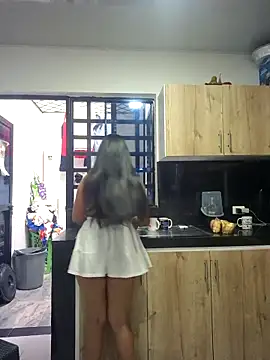 Snapshot of lady-rosse chatting on 11-24-25, 03:34 lady-rosse online show from 11-24-25, 03:34