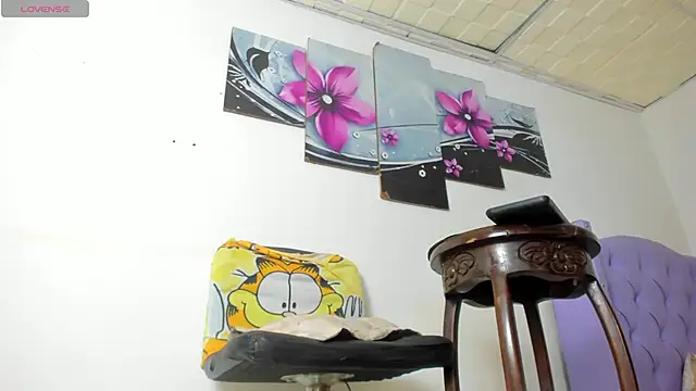 Snapshot of baiolethX chatting on 02-11-26, 07:57 baiolethX online show from 02-11-26, 07:57