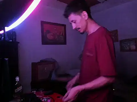 Gattita and Cattivo online show from 04-11-26, 06:40