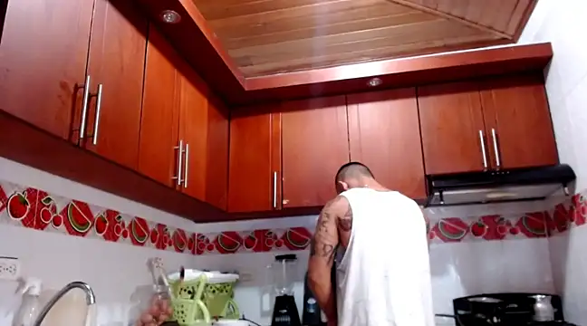 Snapshot of SimonRoberth chatting on 01-10-25, 03:16 SimonRoberth online show from 01-10-25, 03:16