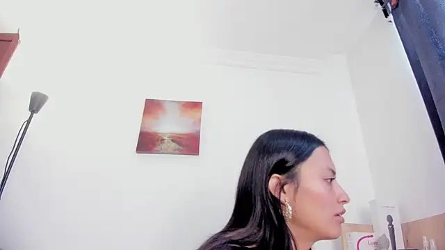 nia  white online show from 09-10-25, 04:07