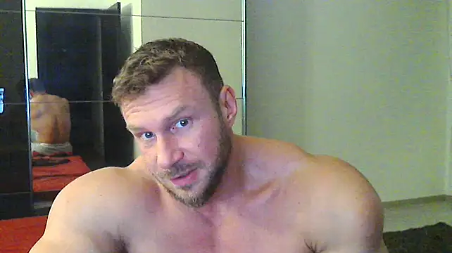 Snapshot of muscularkevin chatting on 12-23-24, 02:17 muscularkevin online show from 12-23-24, 02:17