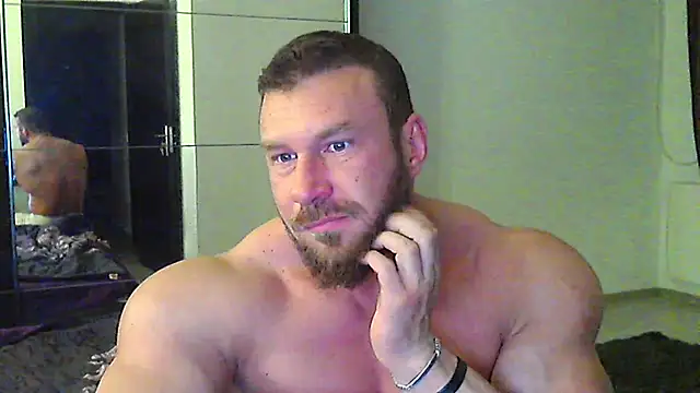 Snapshot of muscularkevin chatting on 04-23-26, 03:30 muscularkevin online show from 04-23-26, 03:30