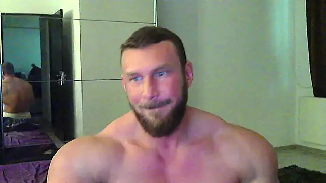 Snapshot of muscularkevin chatting on 04-23-26, 01:24 muscularkevin online show from 04-23-26, 01:24